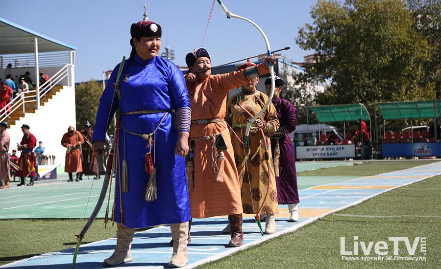 Үндэсний спортын хувцас хэрэглэл Монгол түмний бахархам өв соёл